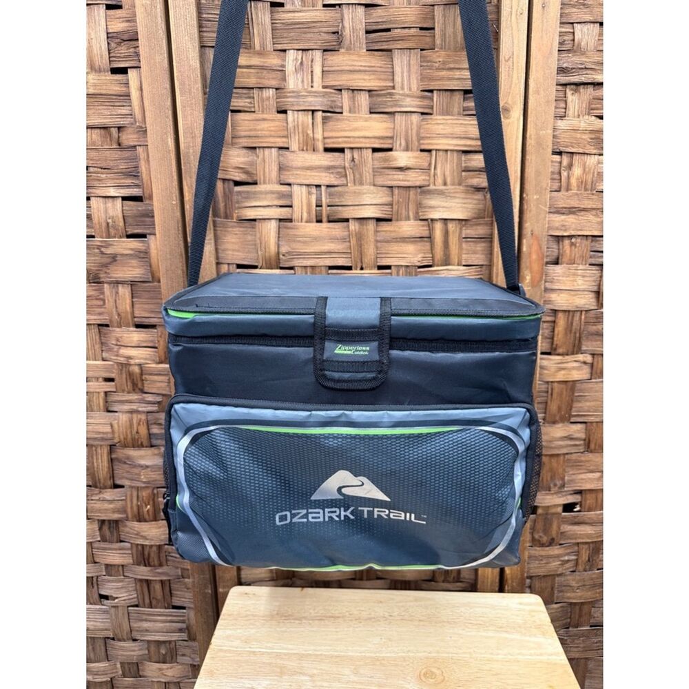 Ozark Trail 30 Can Zipperless Insulated Cooler